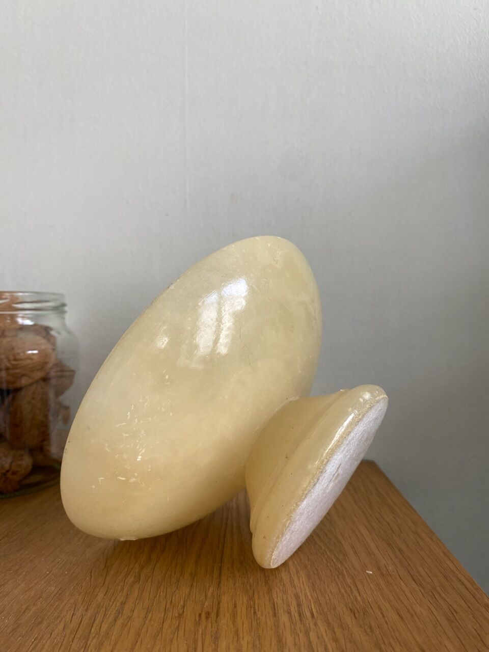Alabaster standing cut