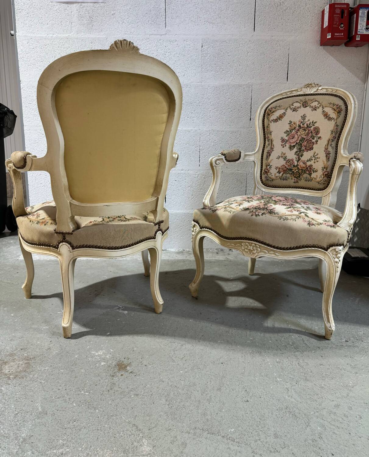 Pair of Cabriolet armchairs