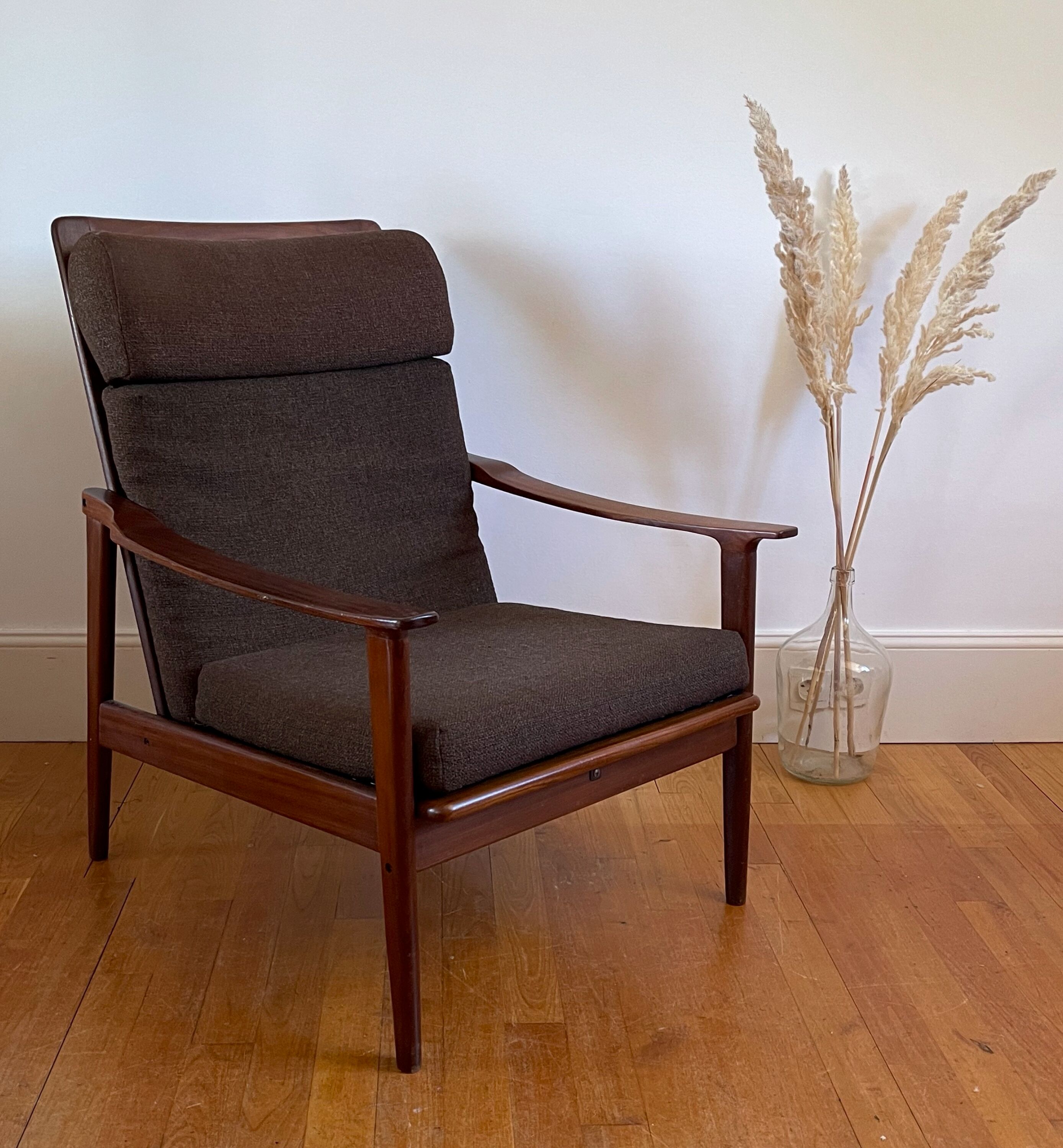 Fauteuil scandinave en teck vintage