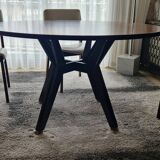 round table
