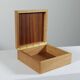 Boîte en bois vintage faite à la main avec des incrustations