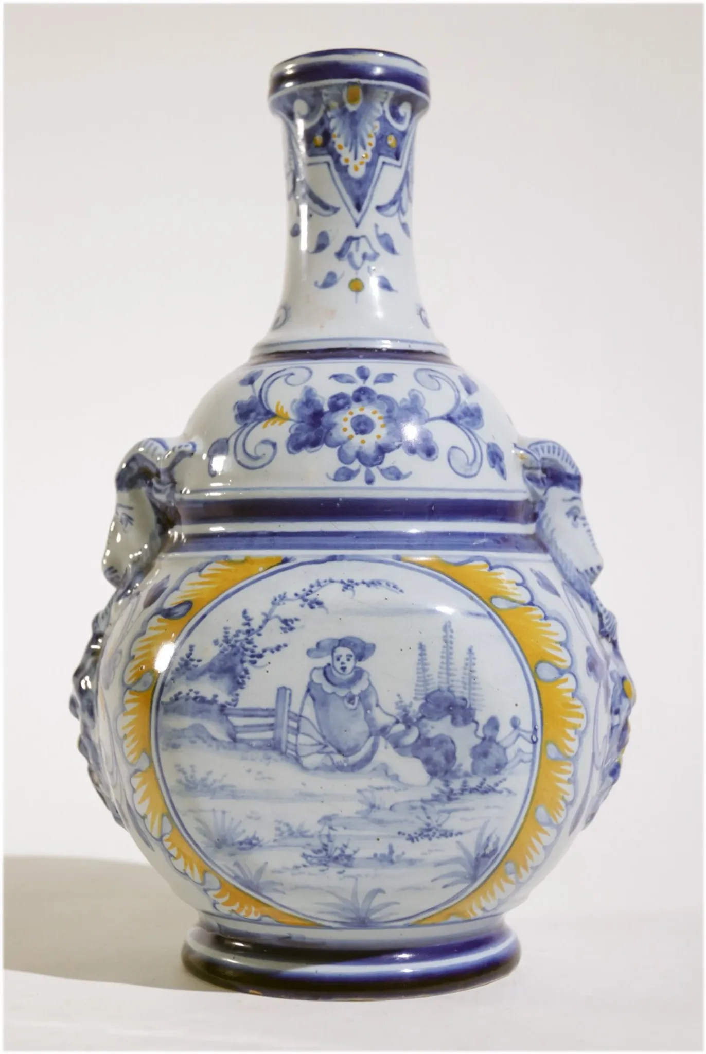 Faience vase from Nevers – Antoine ‘Gabriel’ Montagnon, circa 1915