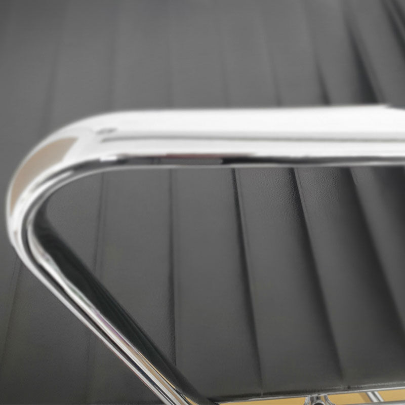 EA 108 armchair in black leather Vitra