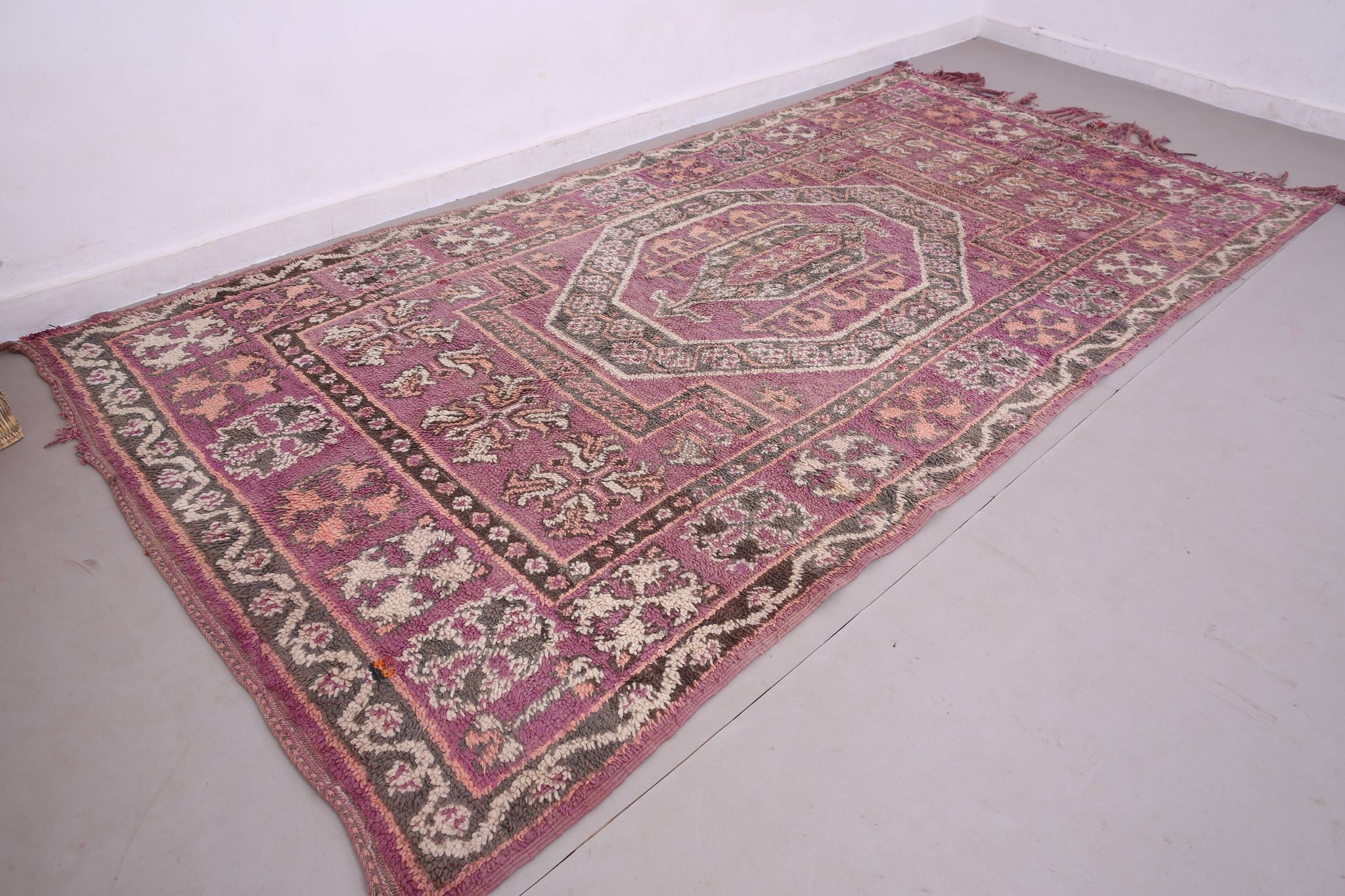 Large Vintage Moroccan Rug 178 x 362 cm - Berber Wool Rug - Handmade Rug