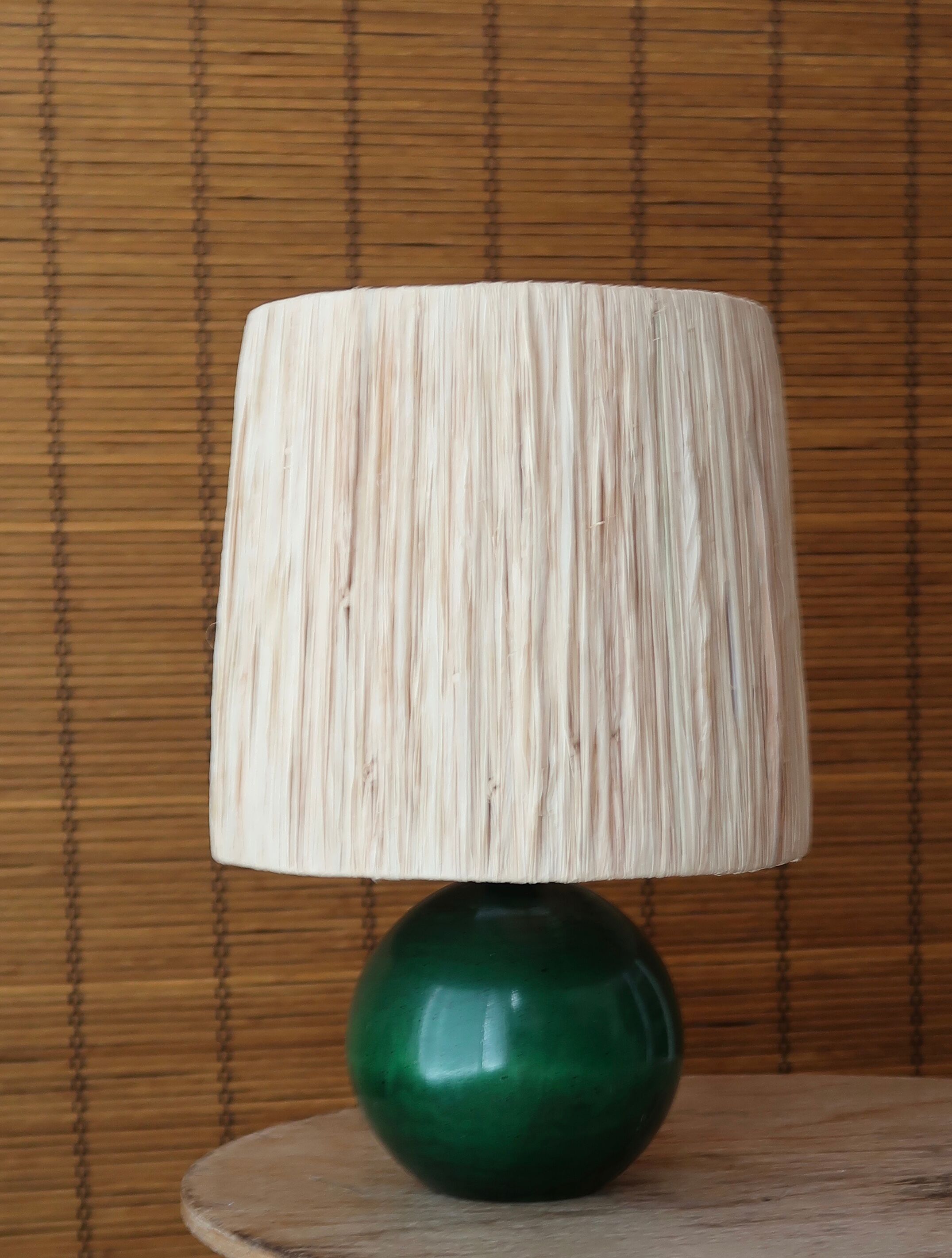 Lamp "ball" in green stained wood, raffia lampshade, 70s