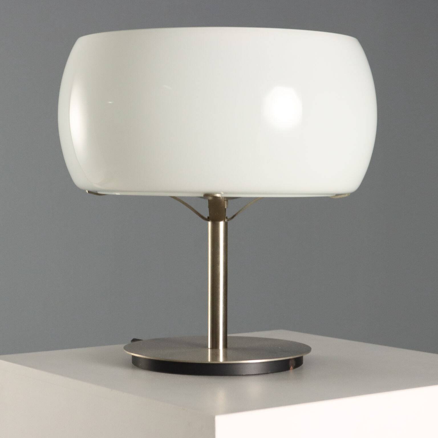 'Erse' lamp by Vico Magistretti for Artemide - 1970s