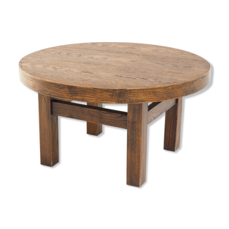 Basic and rudimentary coffee table