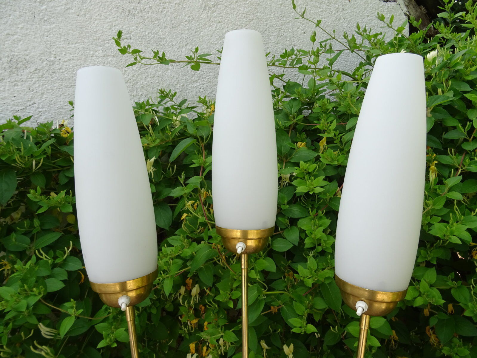 Opalines design lamppost