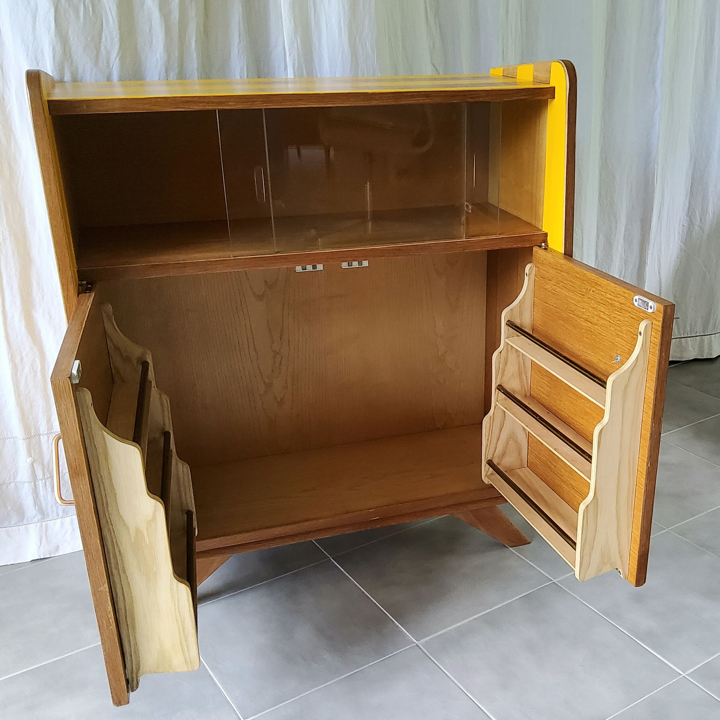 Buffet vitrine