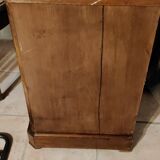 Chest of drawers with 4 drawers, antique furniture.