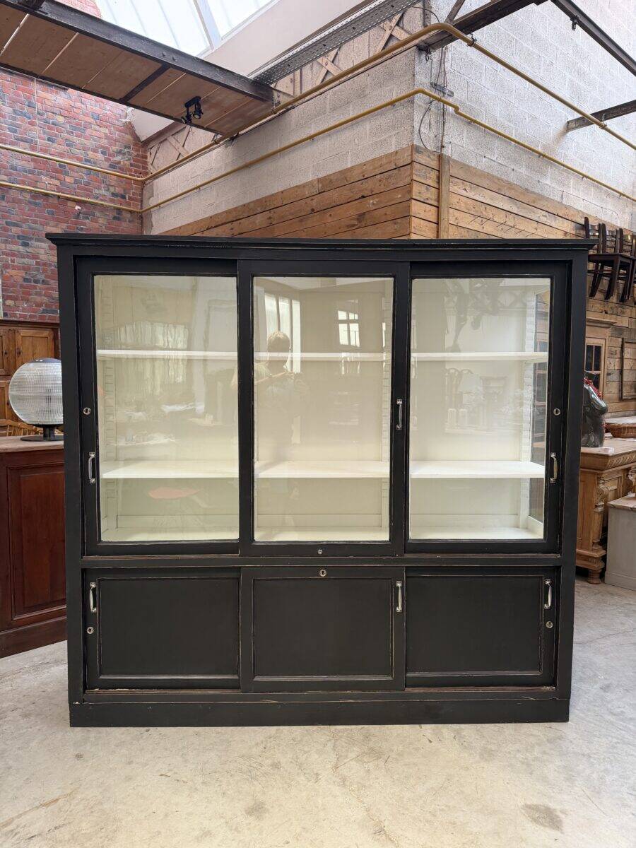 Old dispensary showcase