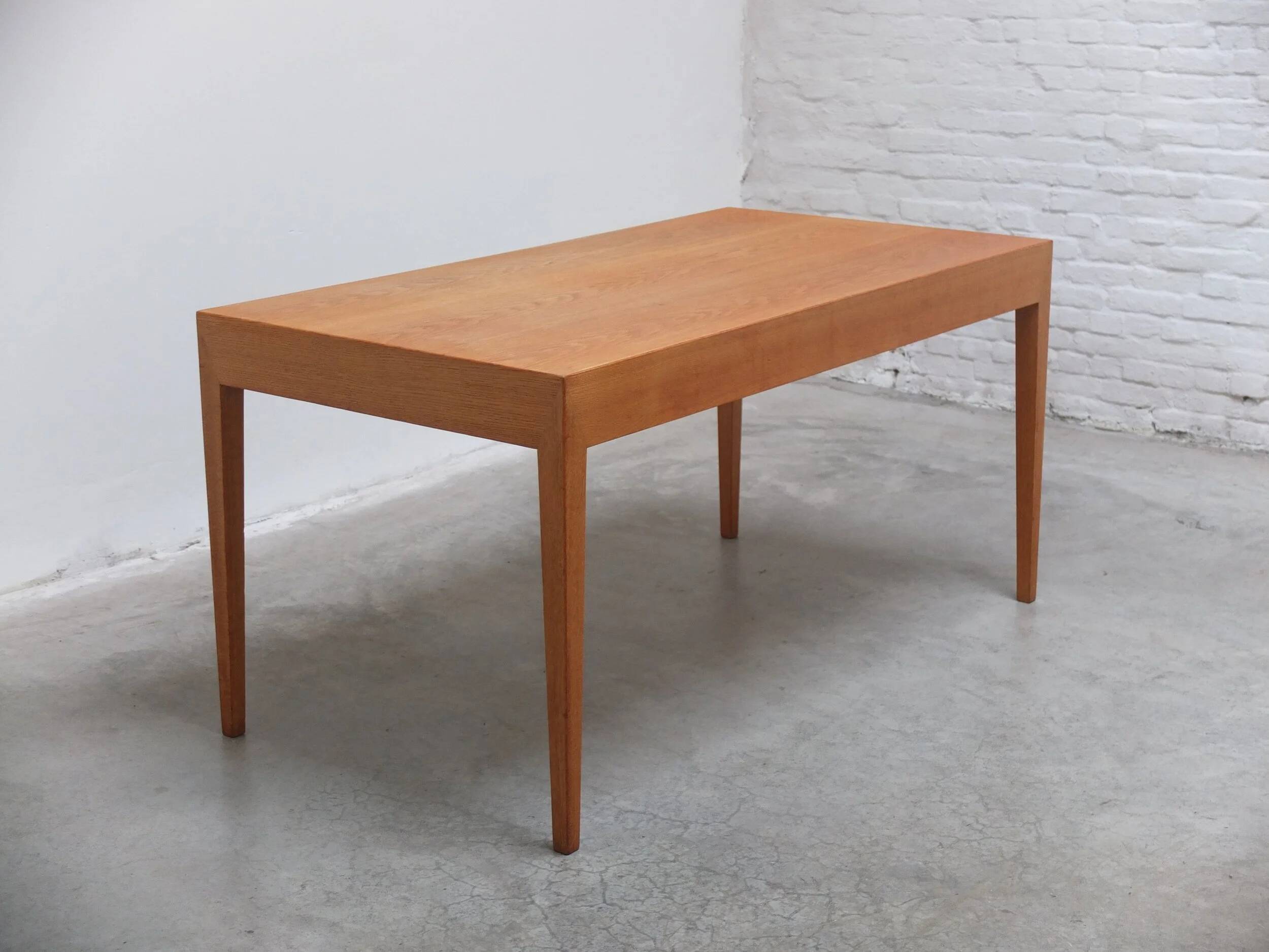 Freestanding 'Model 36' desk in oak by Severin Hansen for Haslev, 1958