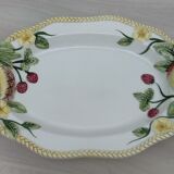 Serving dish in slip