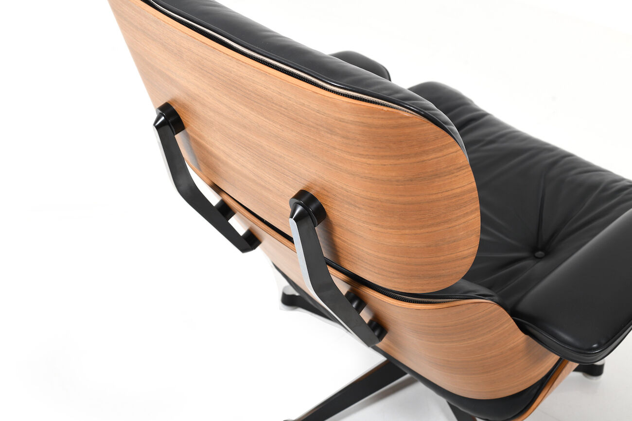 Charles & Ray Eames lounge chair by Vitra