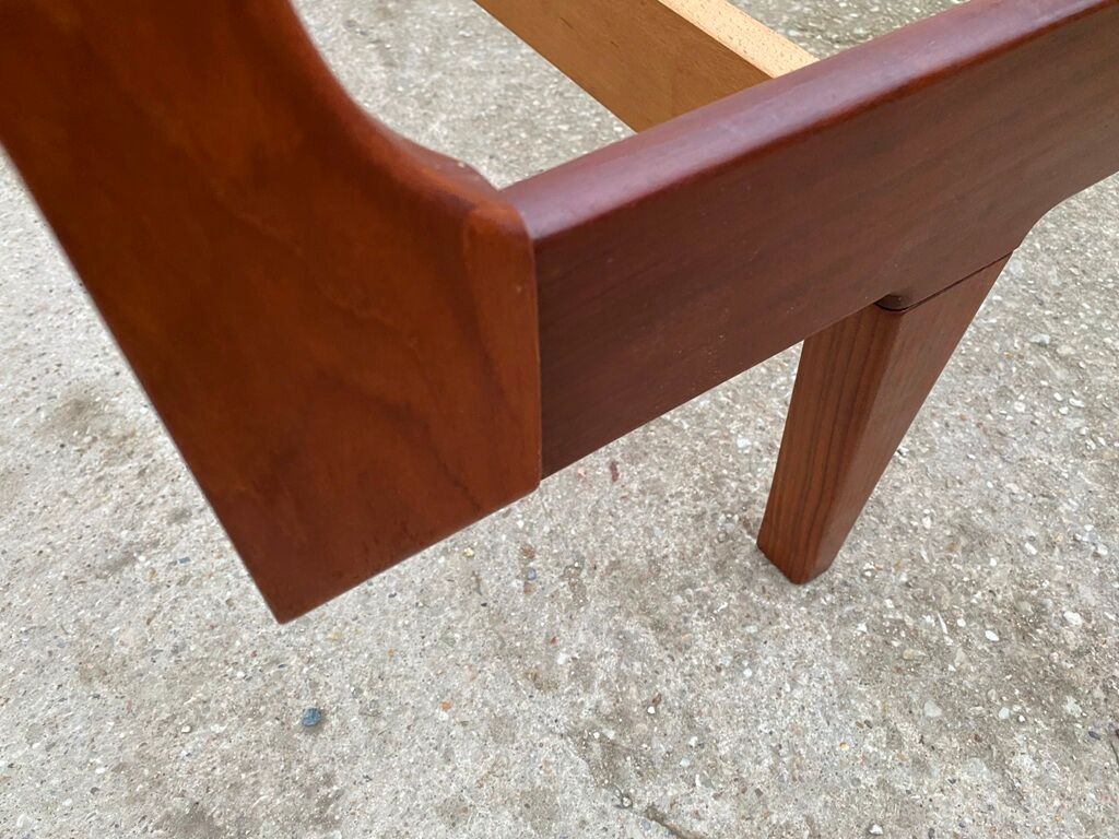 Single bed in Scandinavian NF teak 60s
