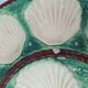 Plat à coquillages en barbotine