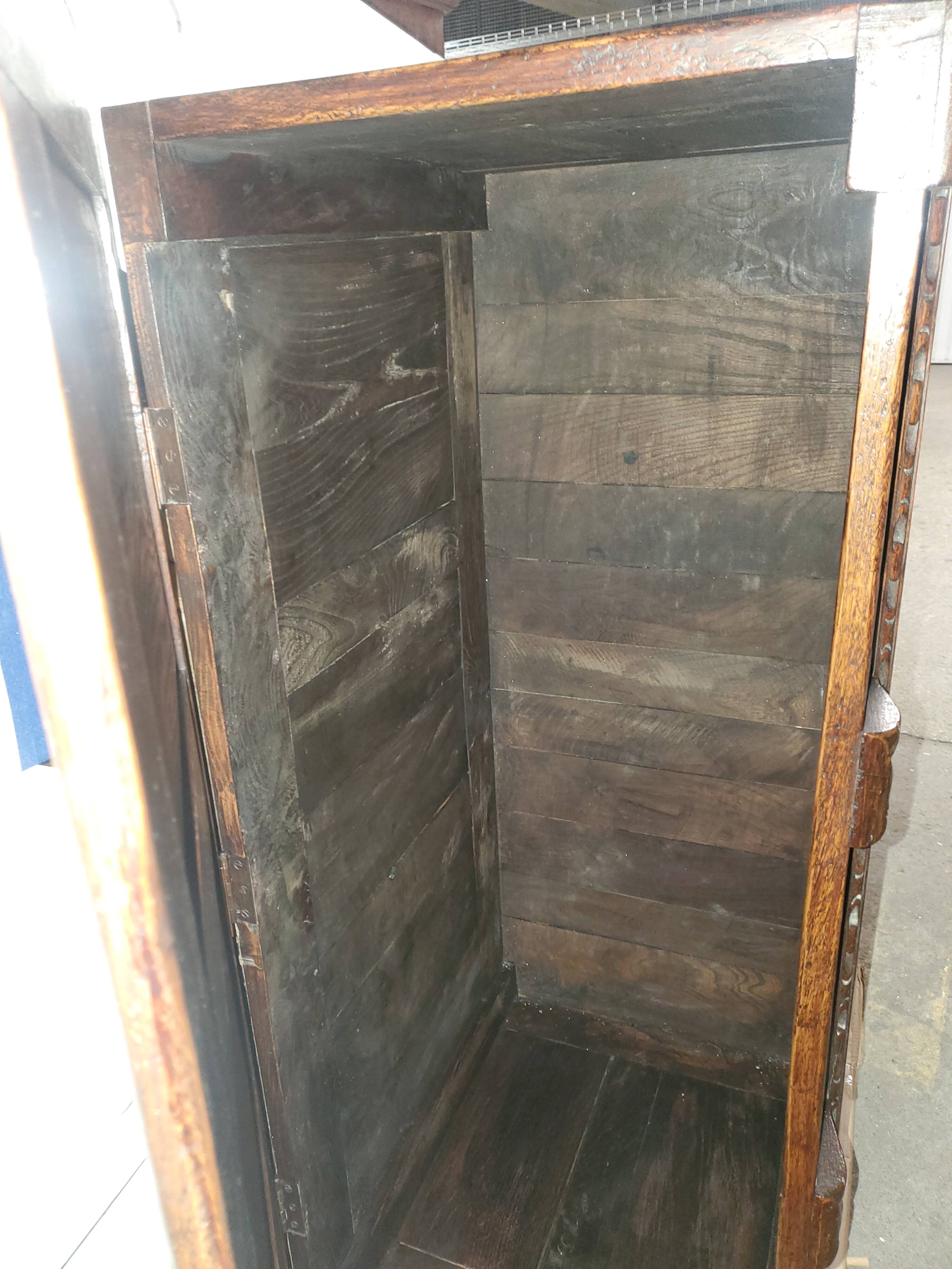 Very large antique medieval style chest * Solid wood