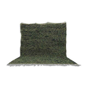 Handwoven natural wool rug, size 145/255 cm.