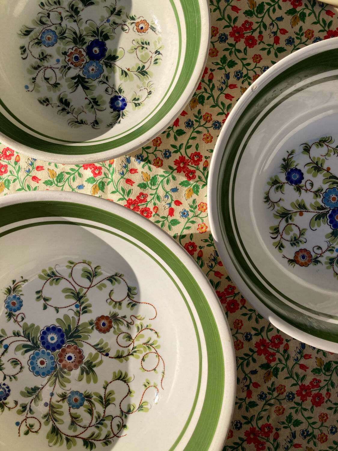 Three Italian salad bowls