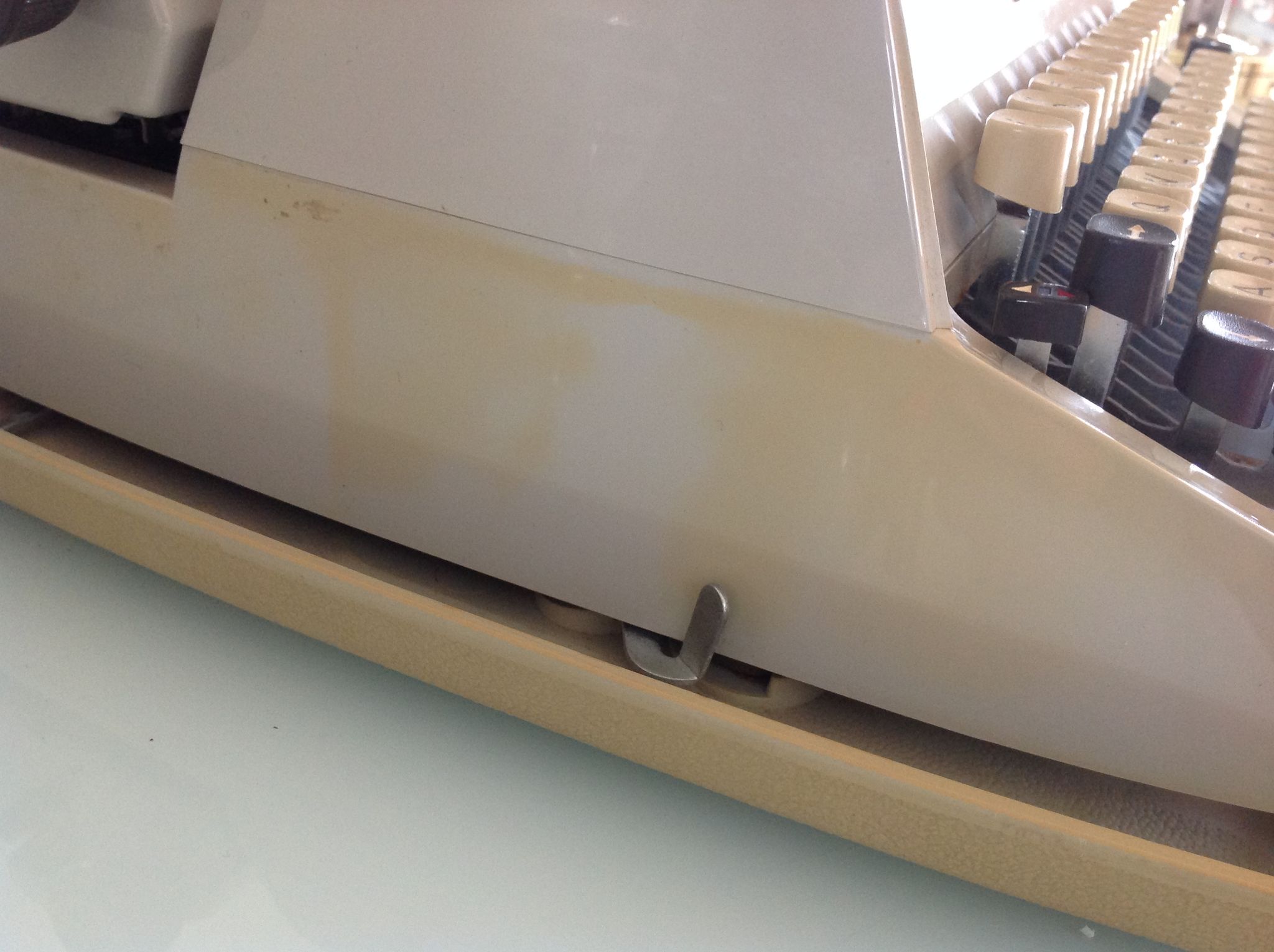 Triumph Gabriele 10 typewriting 1970