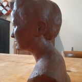 Bust woman of the 50s in terracotta
