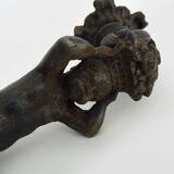 Ancien heurtoir de porte ange Chérubin en fonte, XIXème siècle