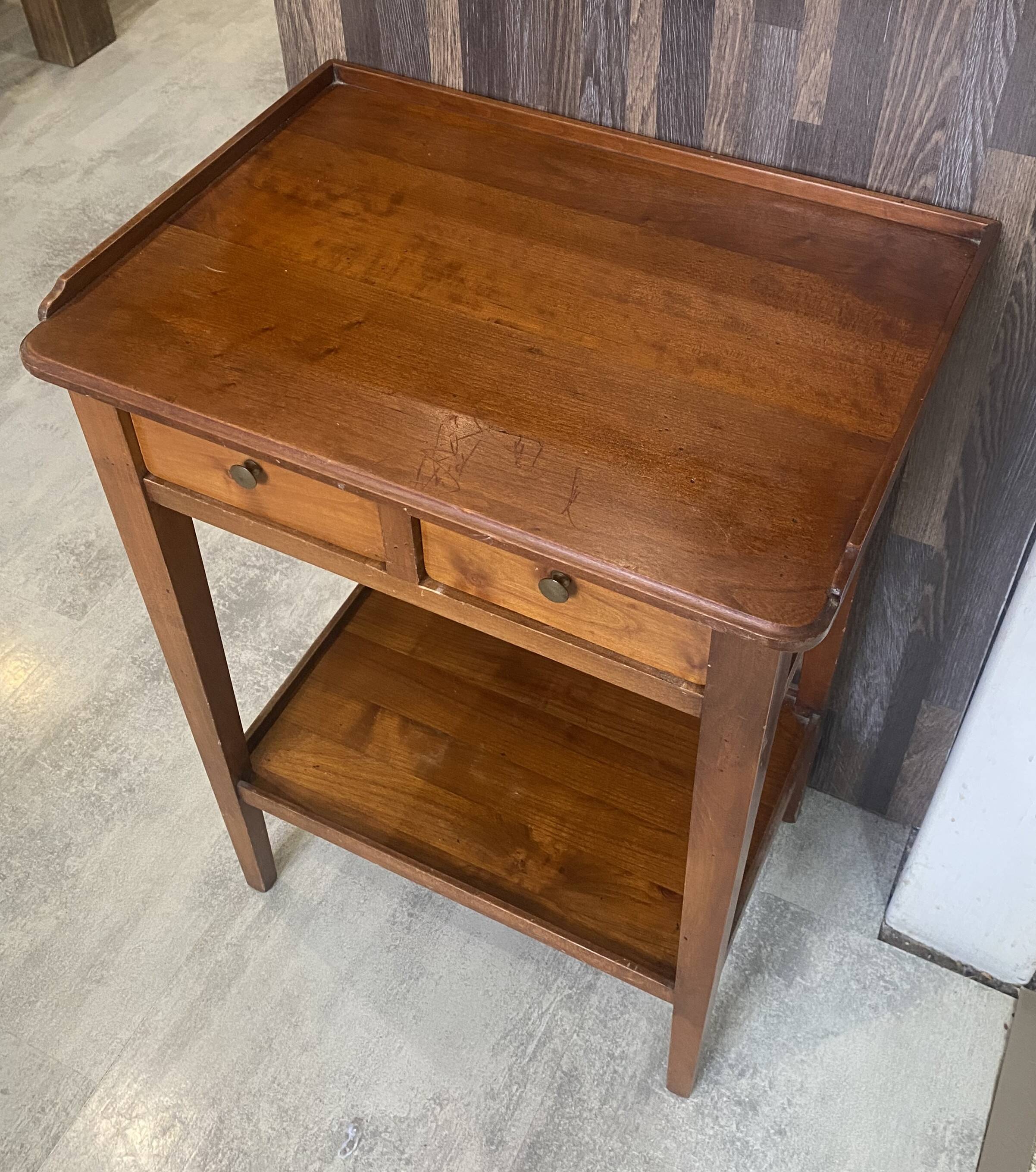 Table d’appoint 2 tiroirs merisier 1950