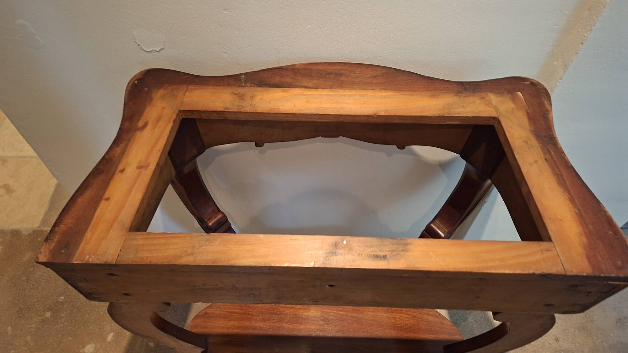 Console Napoleon III mahogany, pink marble top