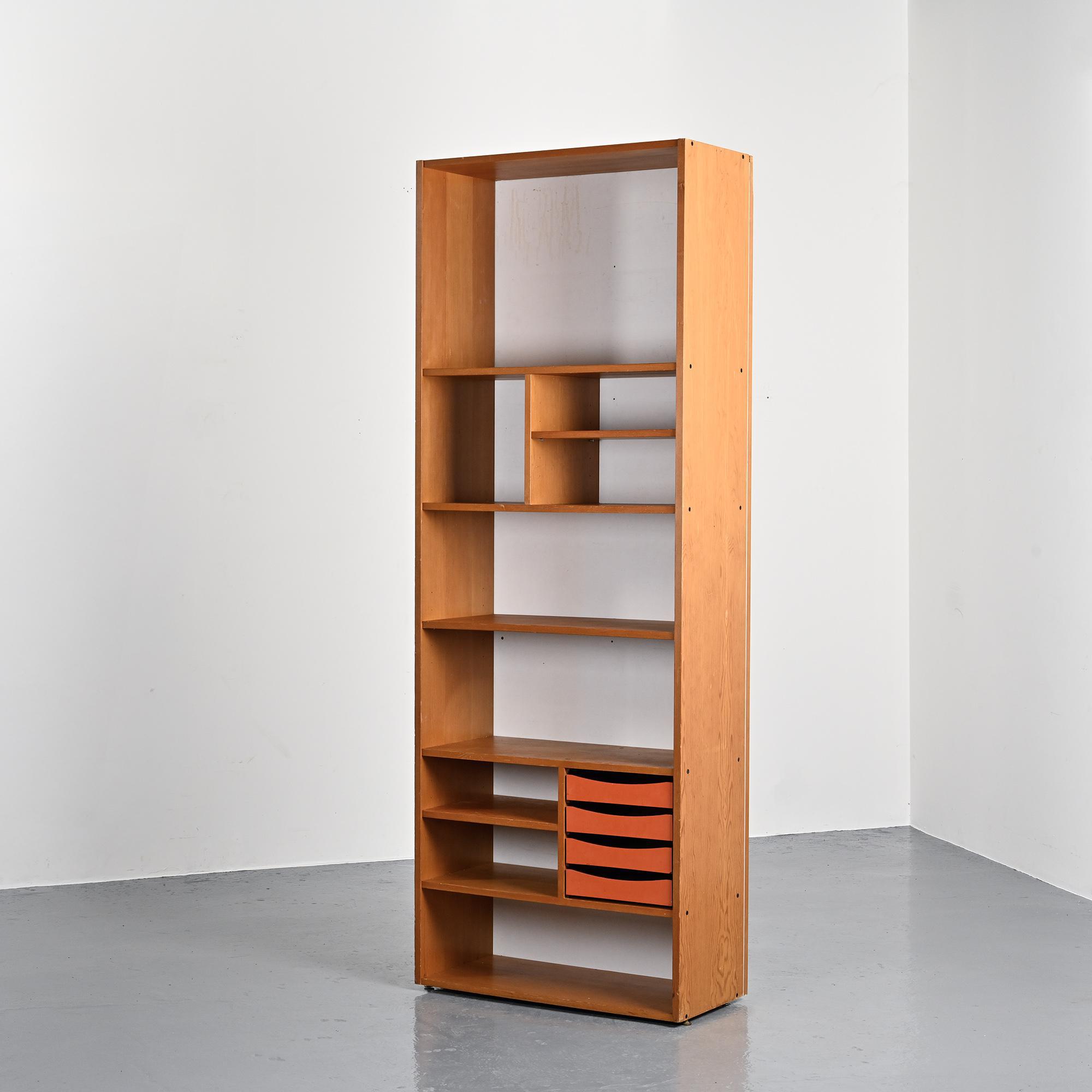 Wooden library by Pierre Guariche for Negroni, La Plagne, 1960s