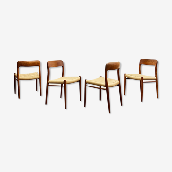 4 chaises par Niels O. Møller pour J.L. Moller, Modèle 75