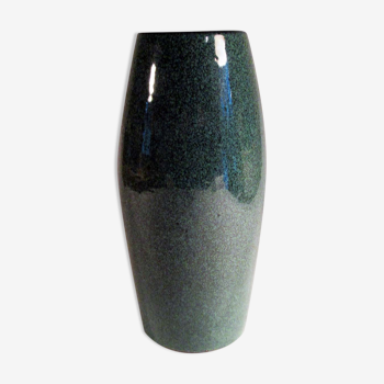 Emerald green ceramic vase
