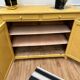 Buffet parisien vintage jaune miel