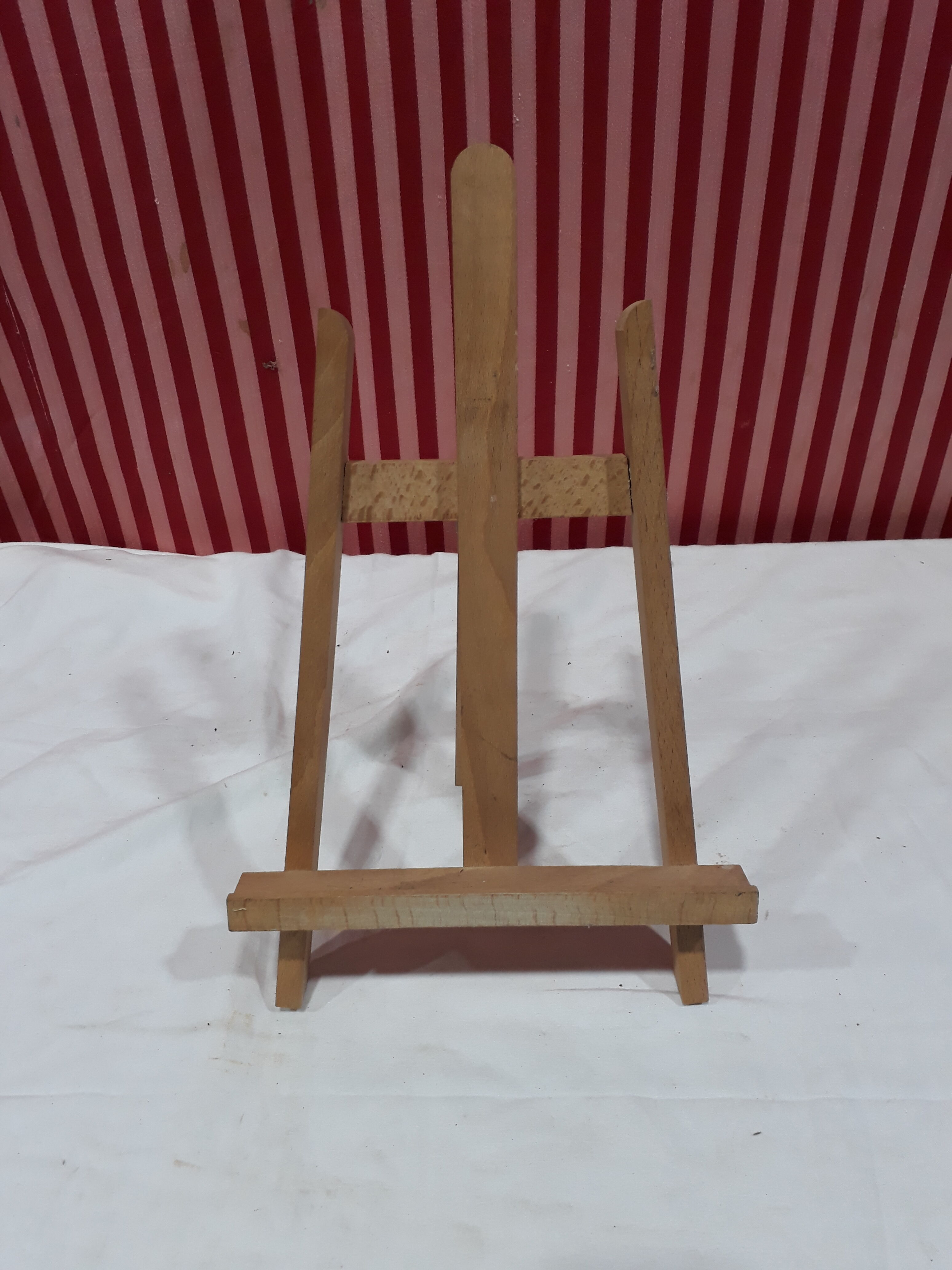 Wooden easel