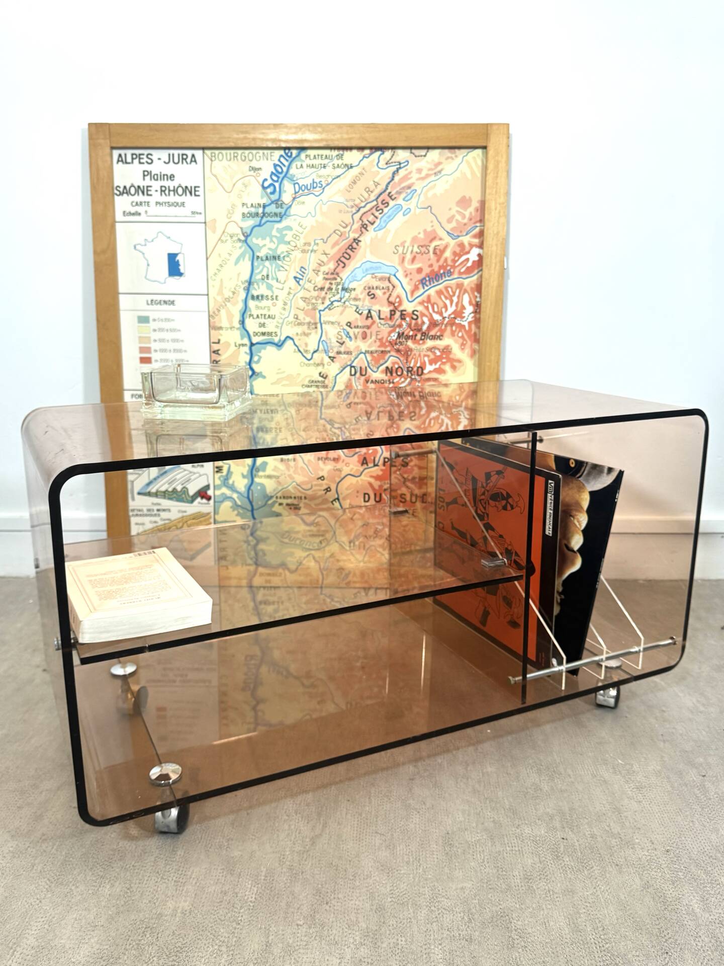 Hi-fi furniture in Plexiglas by Michel Dumas for Roche Bobois.