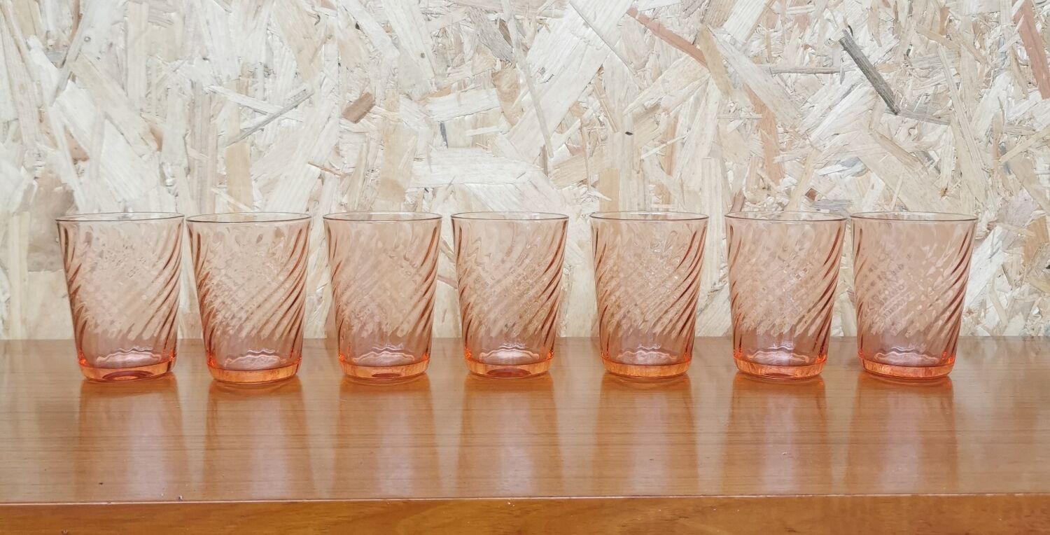 Service de 7 verres à eau Rosaline