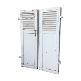 Pair of shutters