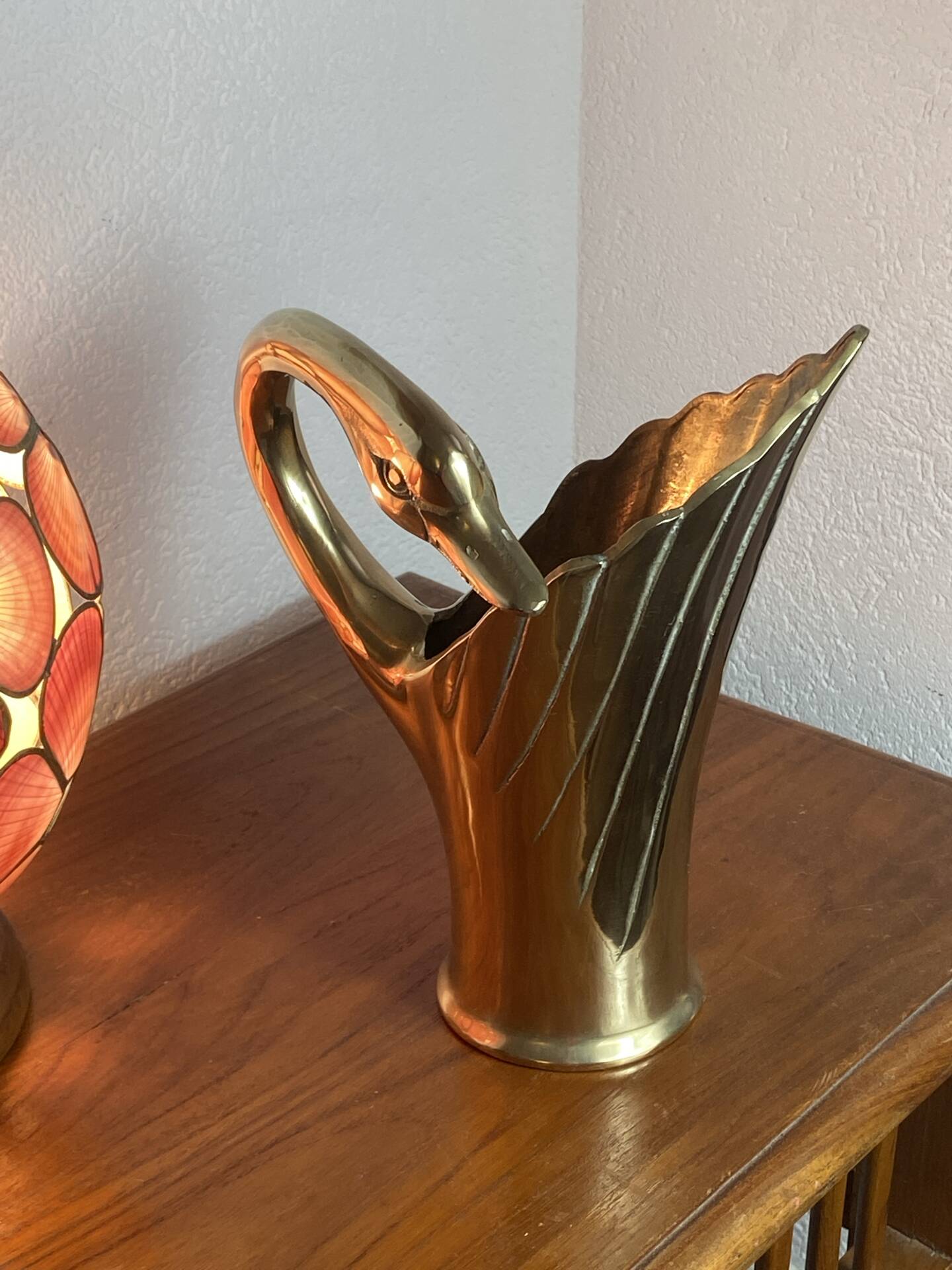 Vase cygne en laiton massif