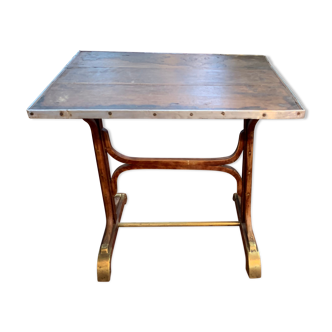 Bistro table
