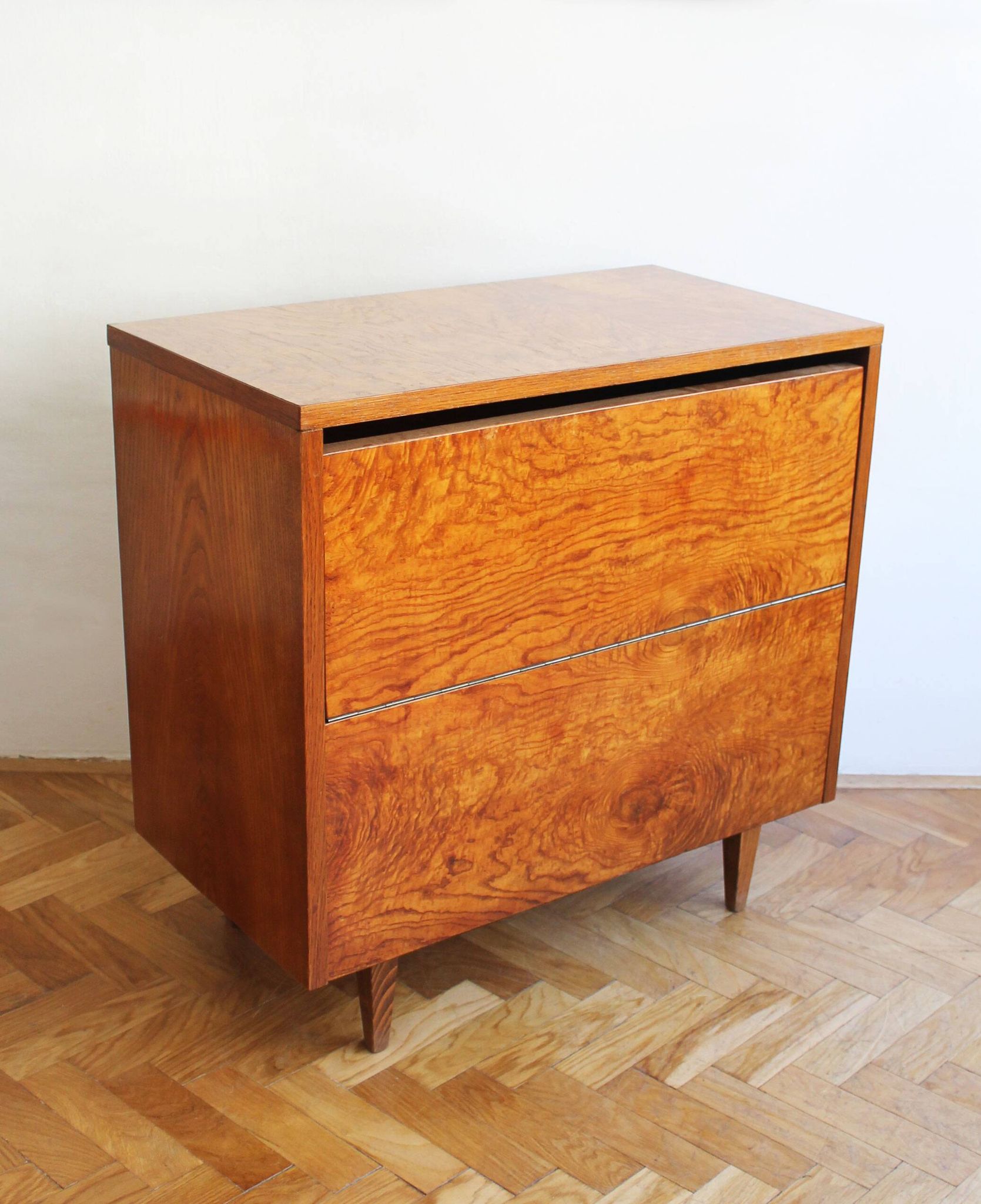 Commode des années 1950