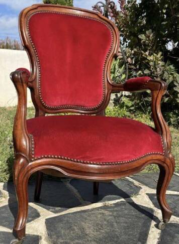 Fauteuil velours rouge