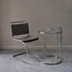 Fauteuil et table d'appoint (dans le style de Ludwig Mies van der Rohe et Eileen Gray)
