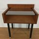Table de chevet moderniste années 50 bois et verre
