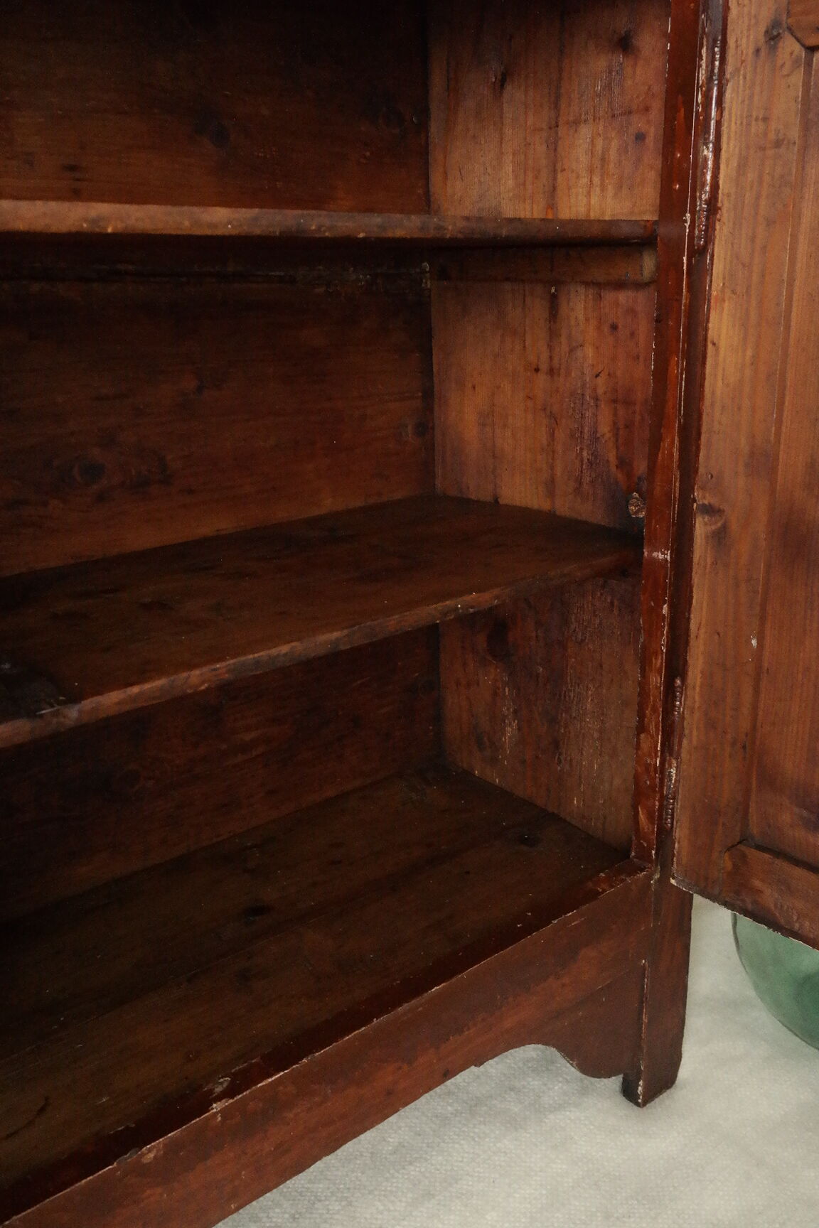 Country parisian buffet