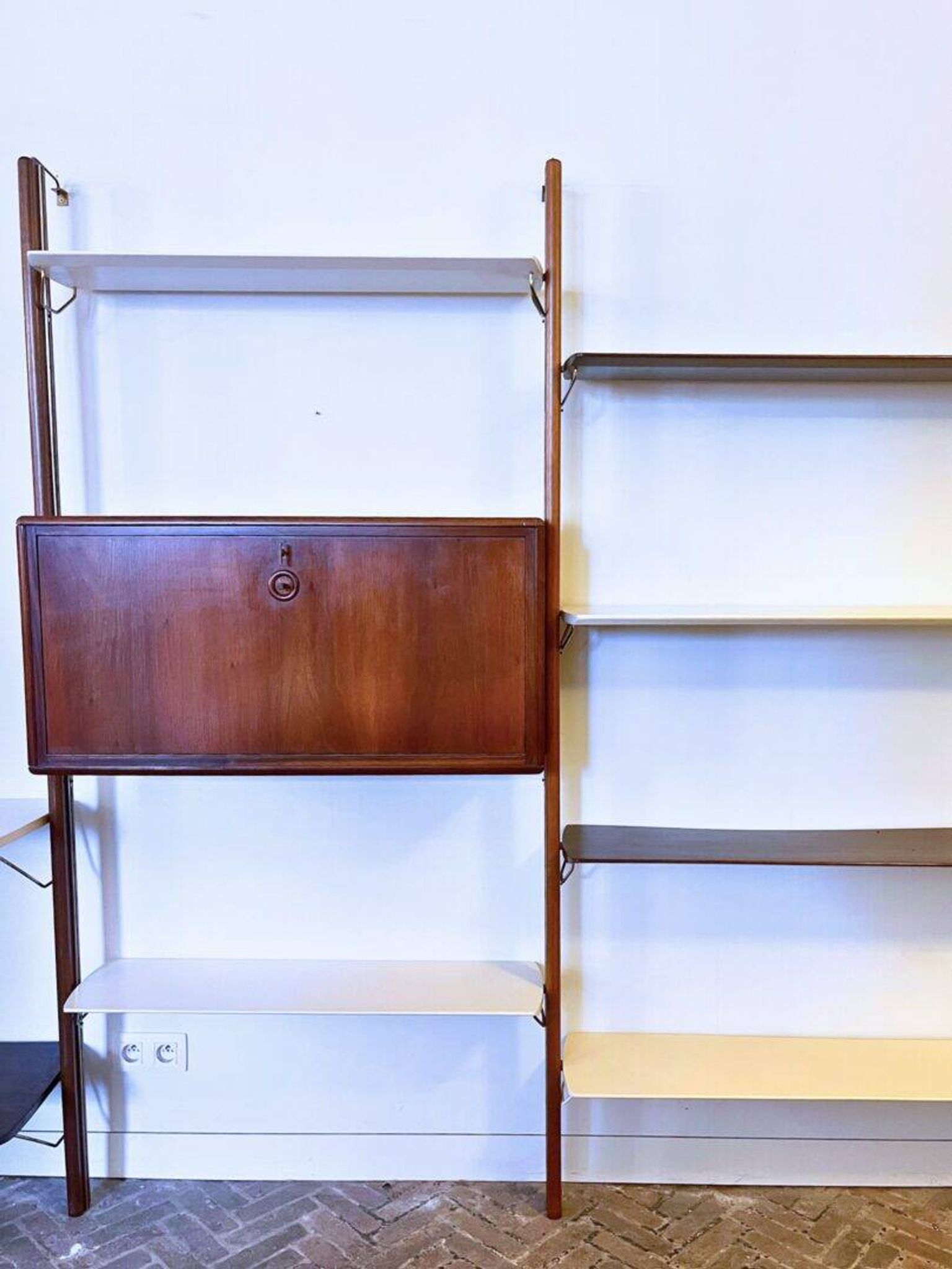 Mid-century wall unit – William Watting for Fristho