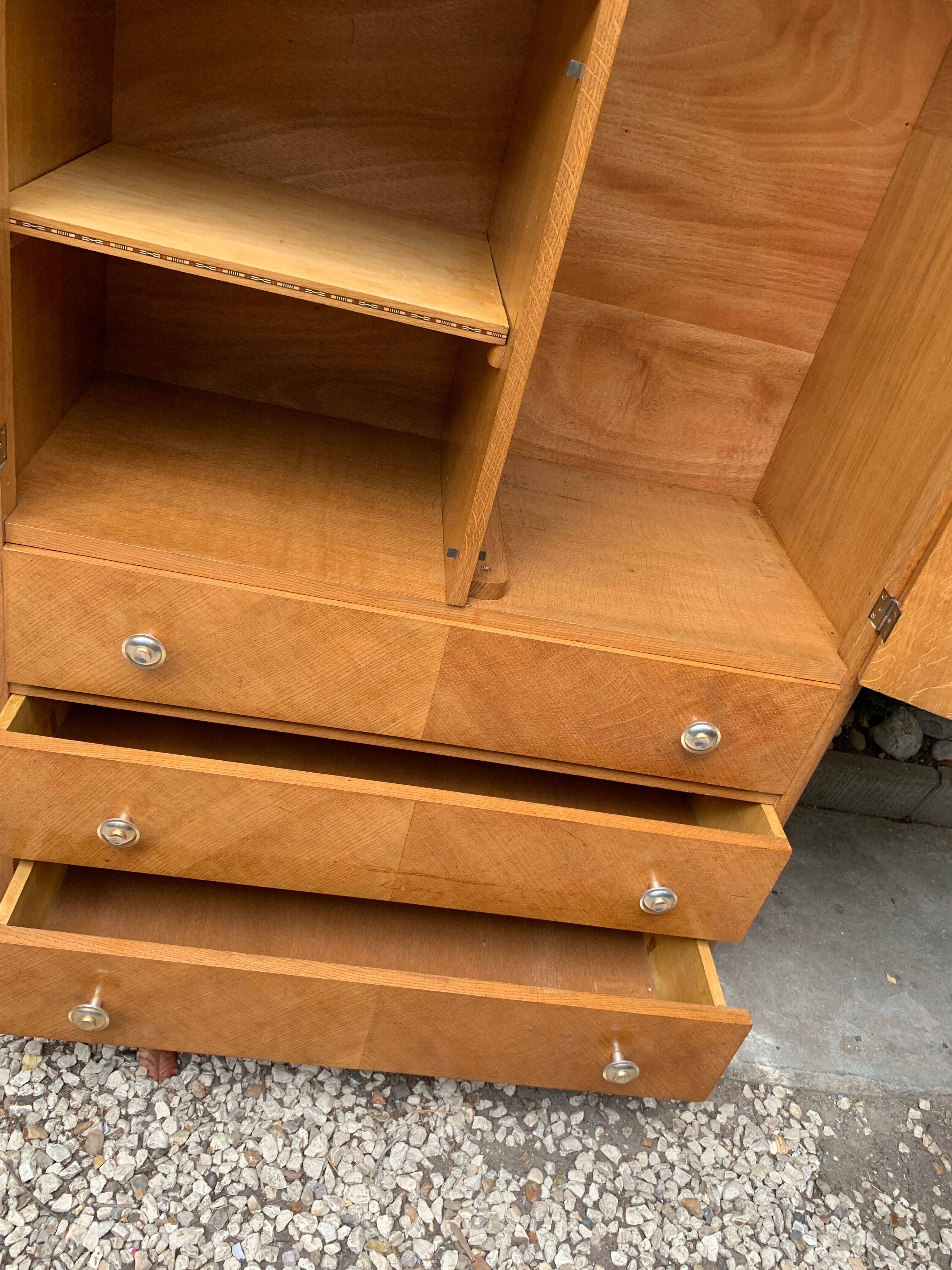 Asymmetrical cabinet 1950