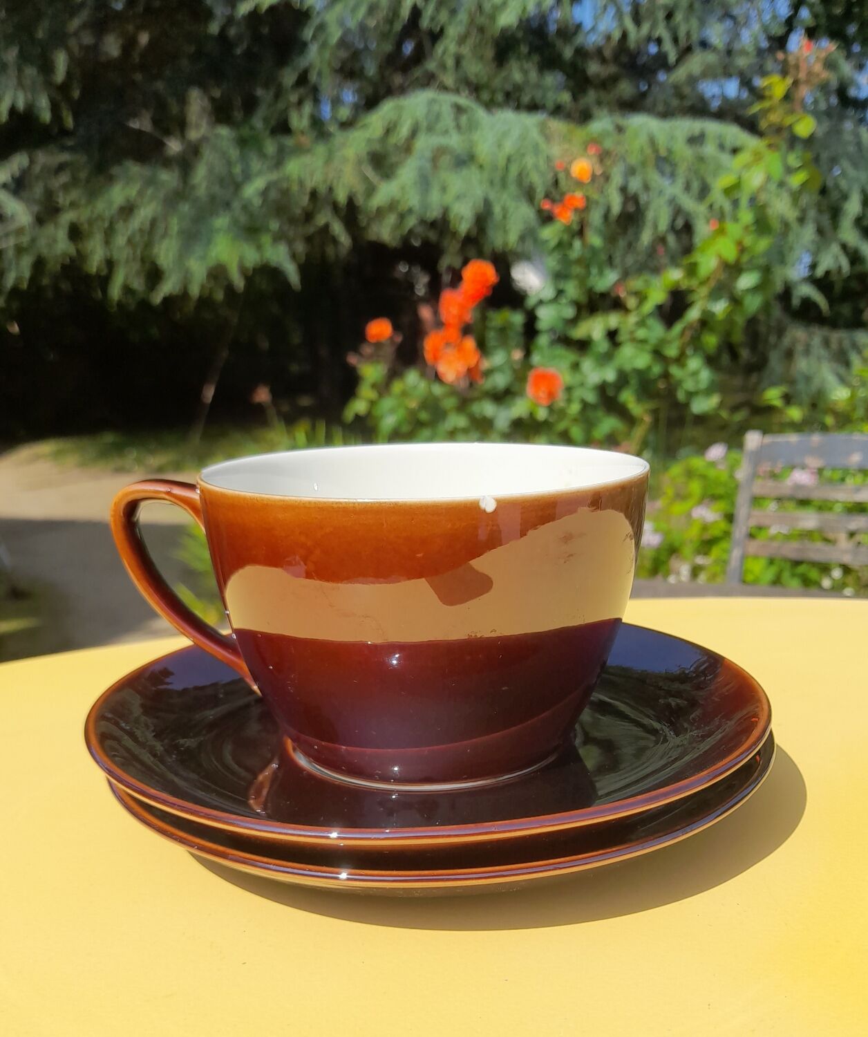 Breakfast cup and 2 subcups, Villeroy & Boch, Luxembourg model