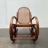 Curved wooden rocking chair Art Nouveau Jugendstil by Fischel, Austria, 1910s