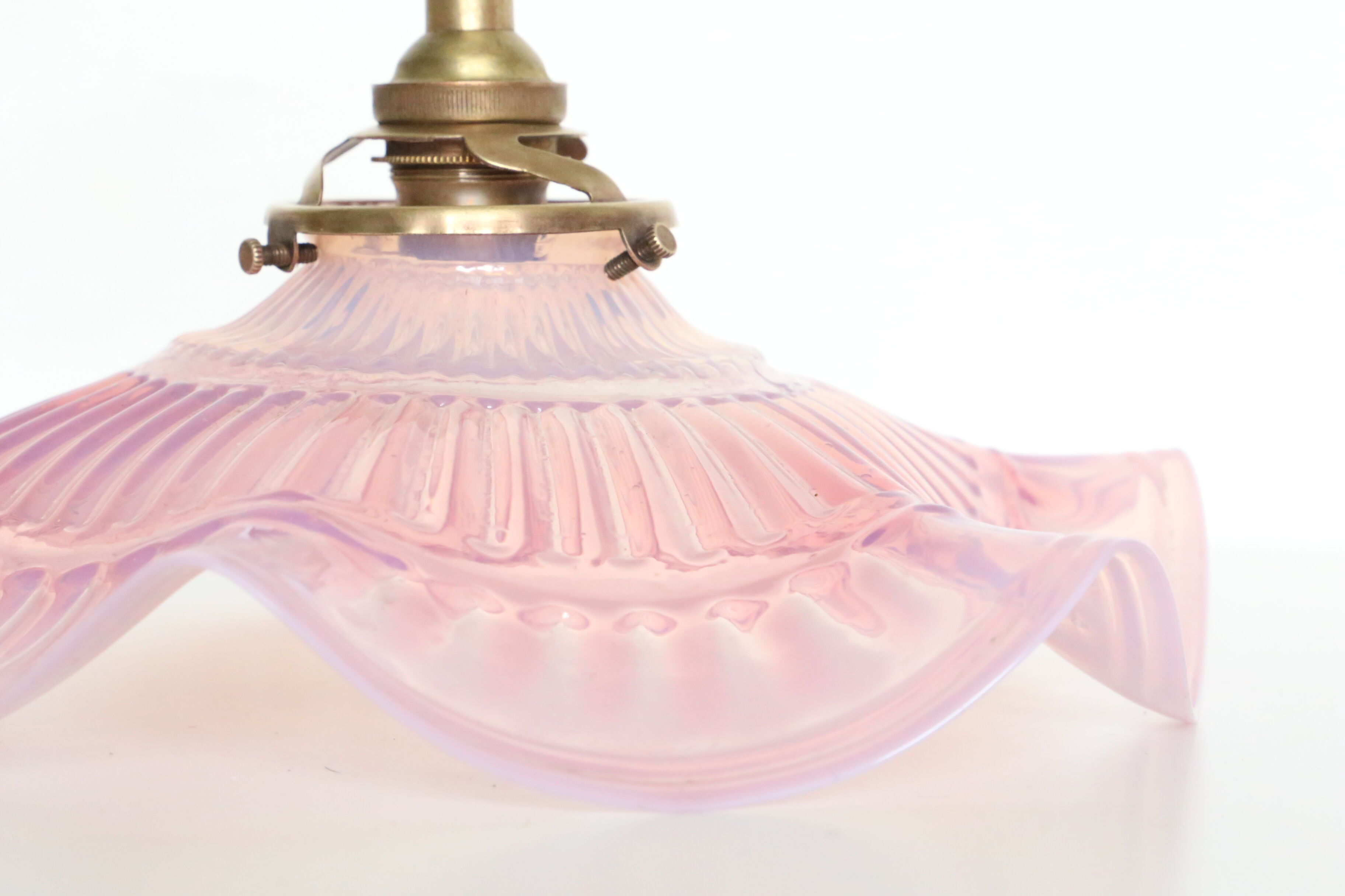 Pink glass hanging lamp