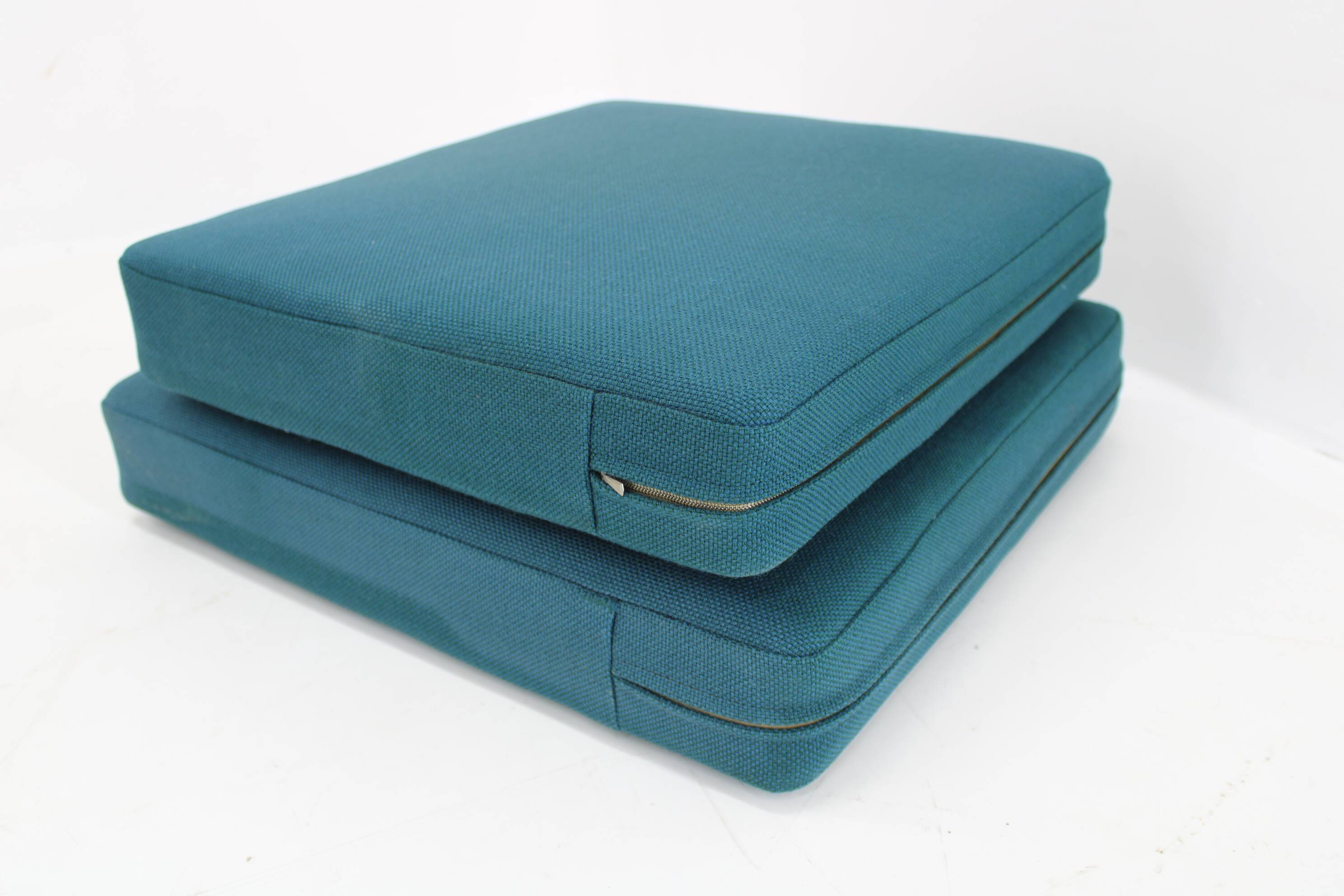 1960s Hans J. Wegner Pair of GE 290 Armchairs in Oak for Getama, Denmark