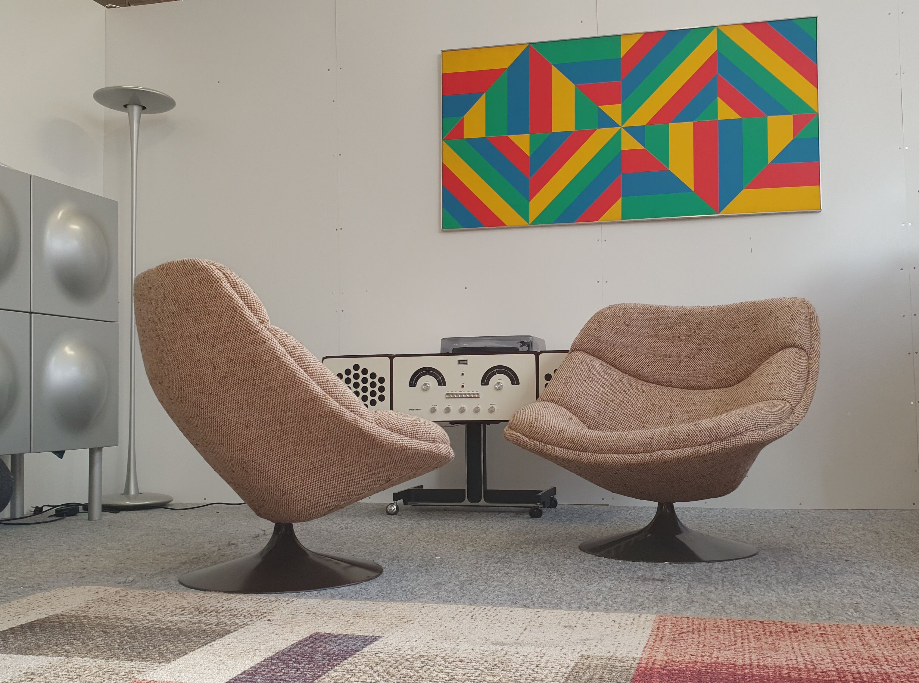 Paire de fauteuils lounge par Pierre Paulin F558 fabriqués par Artifort